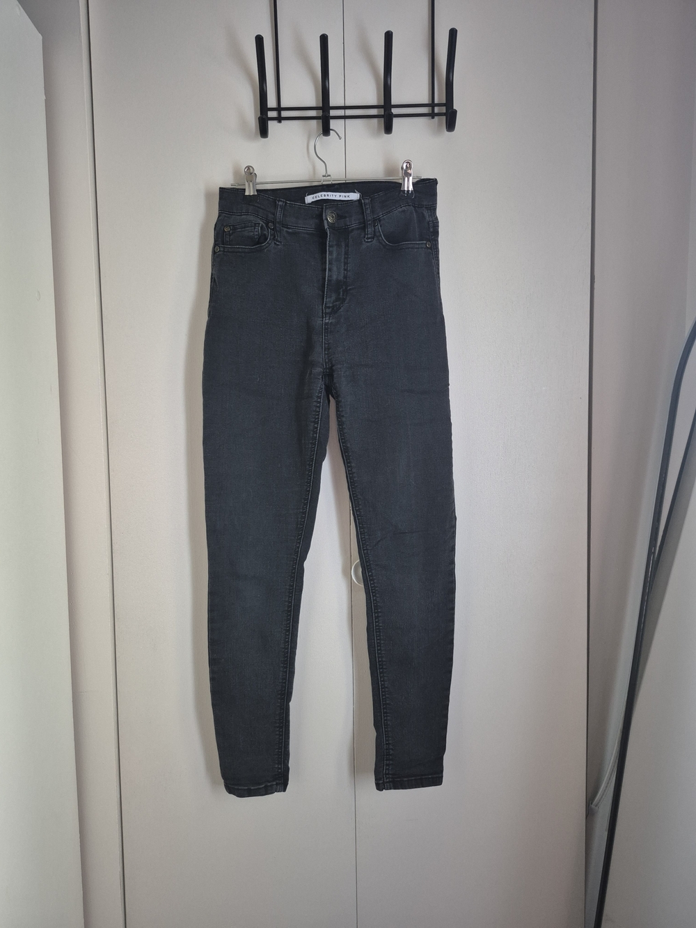 Celebrity Pink Black High-Rise Skinny Jeans